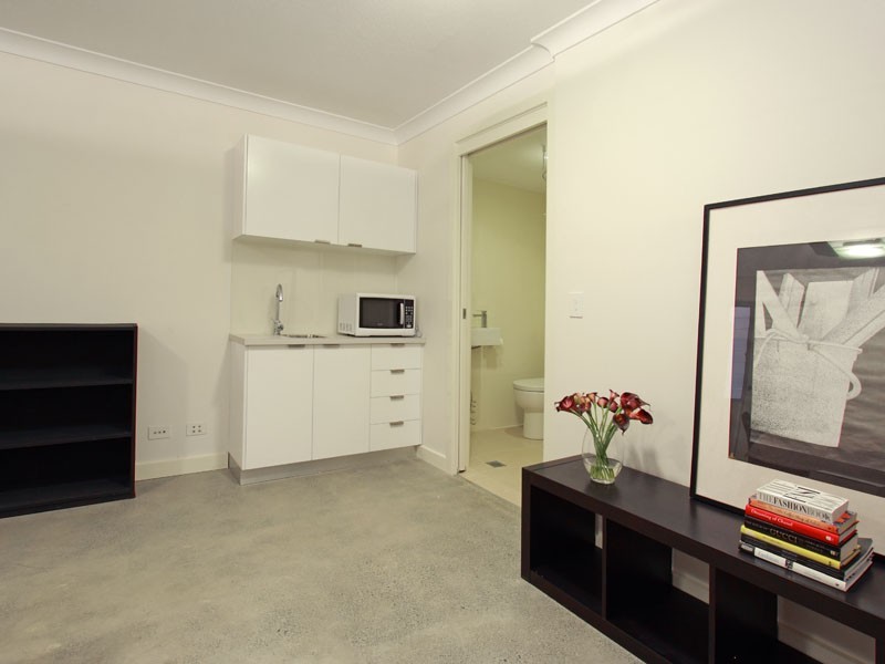 Flat 1/31 Crown Street, Bardon QLD 4065