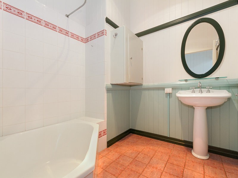 138 Toohey Street, Kangaroo Point QLD 4169
