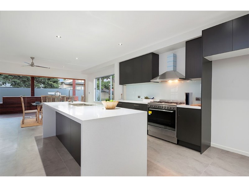 45 Webster Avenue, Hendra QLD 4011