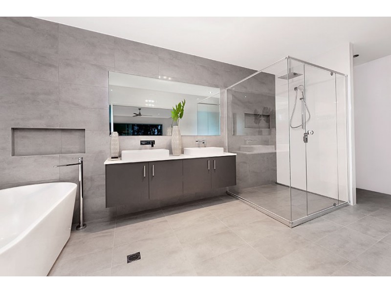 45 Webster Avenue, Hendra QLD 4011