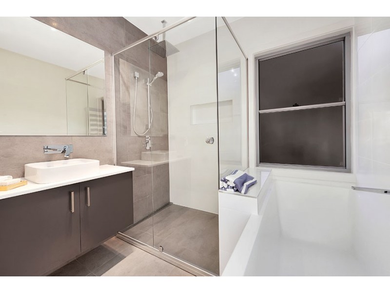 45 Webster Avenue, Hendra QLD 4011