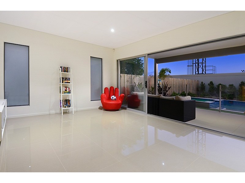 59 Raceview Avenue, Hendra QLD 4011