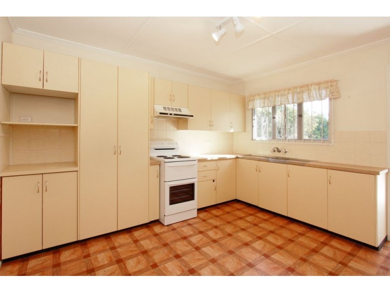 37 Corowa Street, Wavell Heights QLD 4012