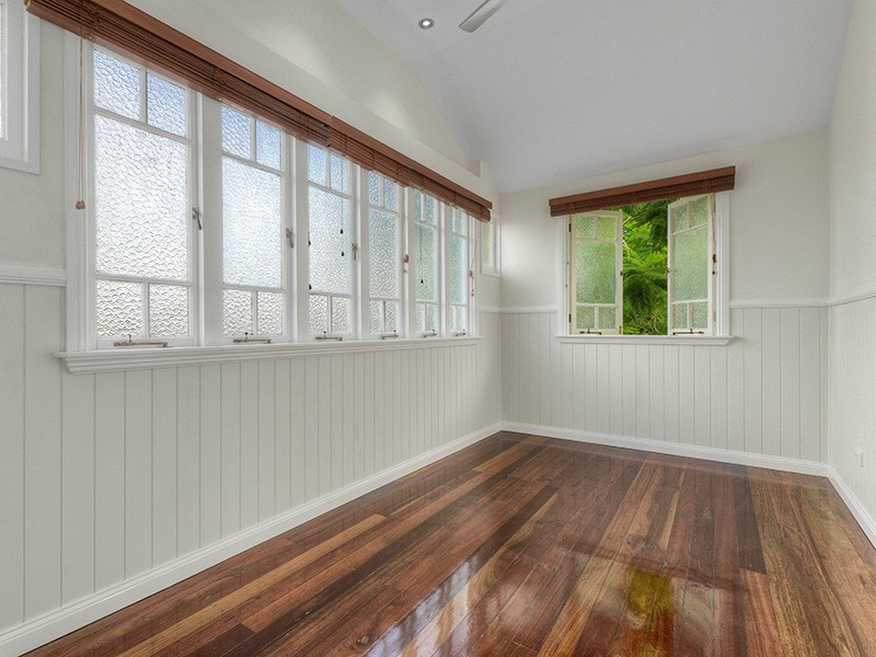 7 Mina Parade, Newmarket QLD 4051