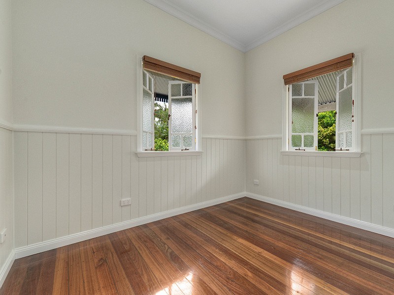 7 Mina Parade, Newmarket QLD 4051