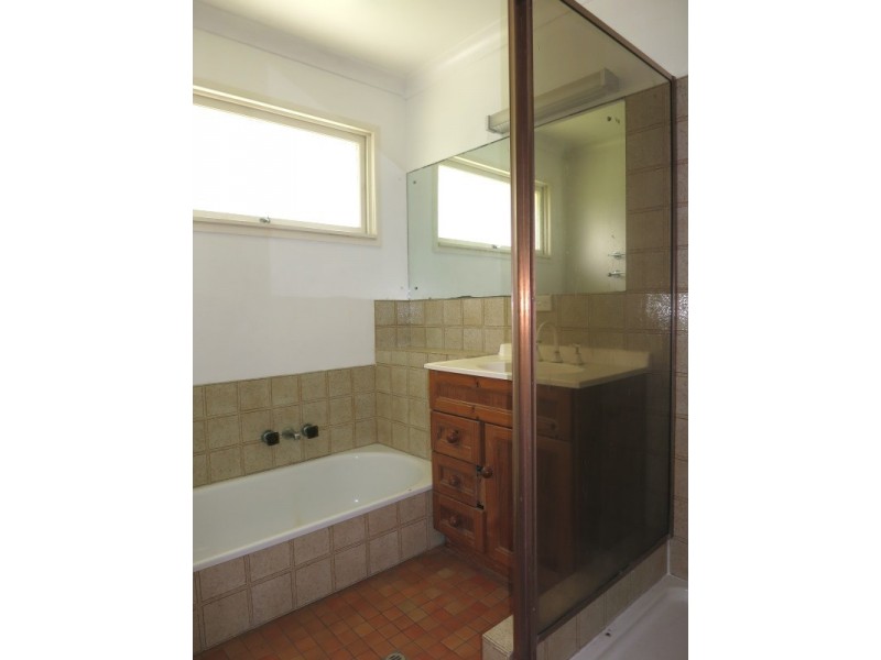 4 Baronia Court, Everton Hills QLD 4053