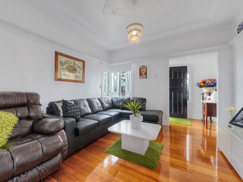 56 Clifford Street, Stafford QLD 4053