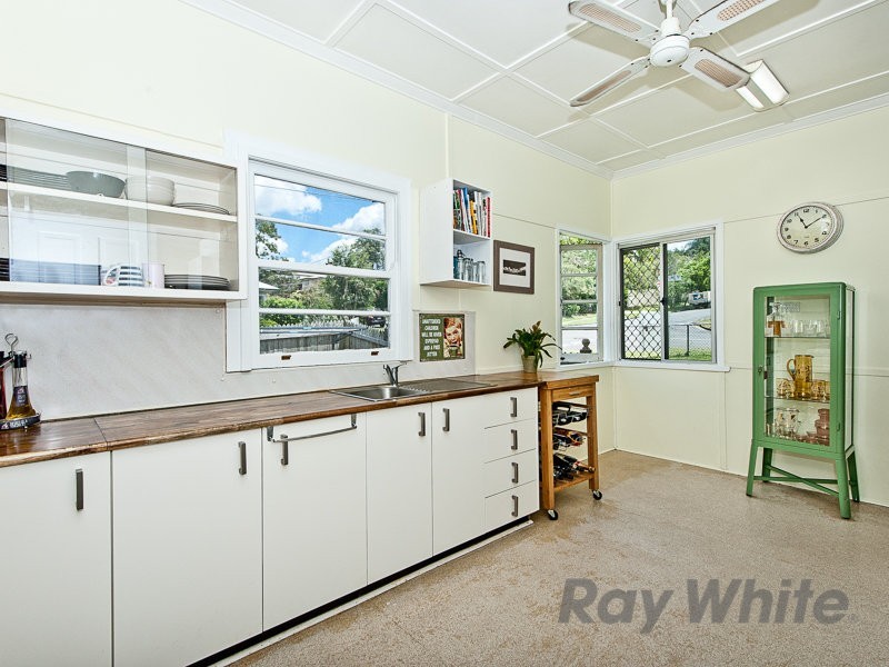 24 Castling Street, Stafford QLD 4053