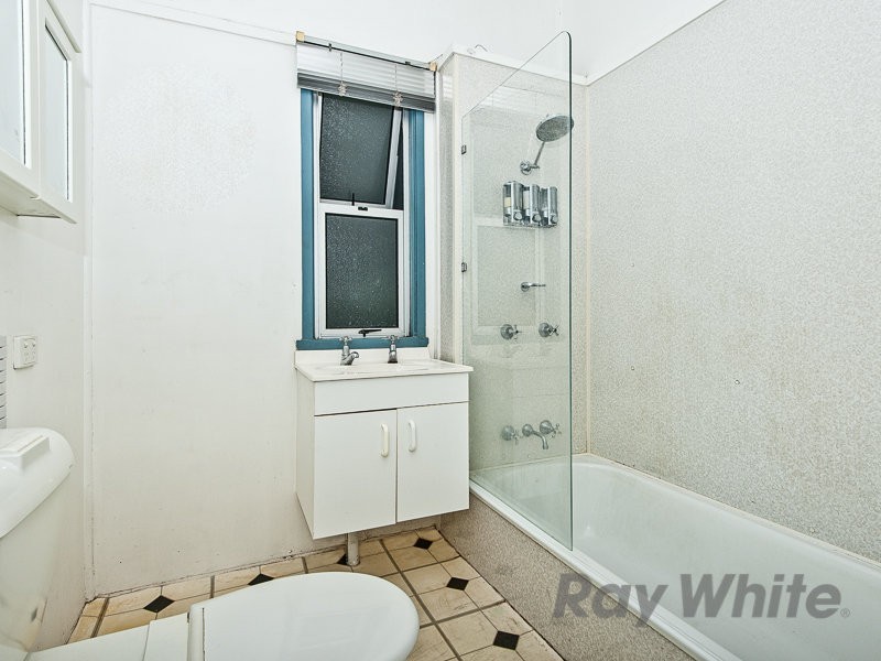 24 Castling Street, Stafford QLD 4053