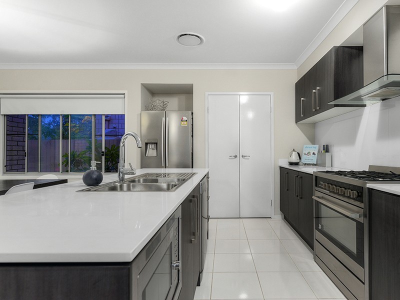 26 Yallamurra Street, The Gap QLD 4061