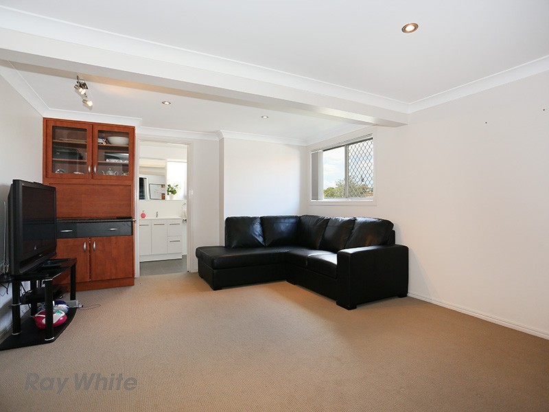 27 Maundrell Terrace, Chermside West QLD 4032