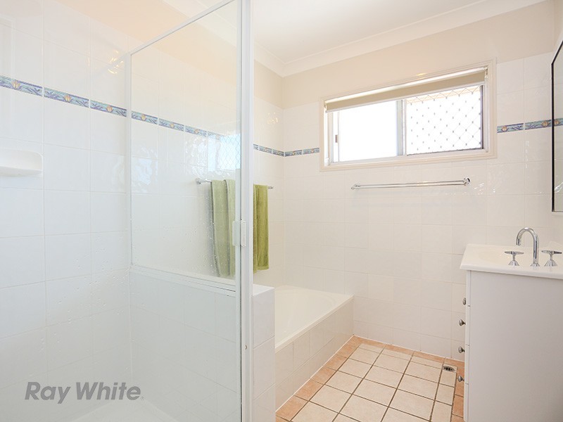 27 Maundrell Terrace, Chermside West QLD 4032