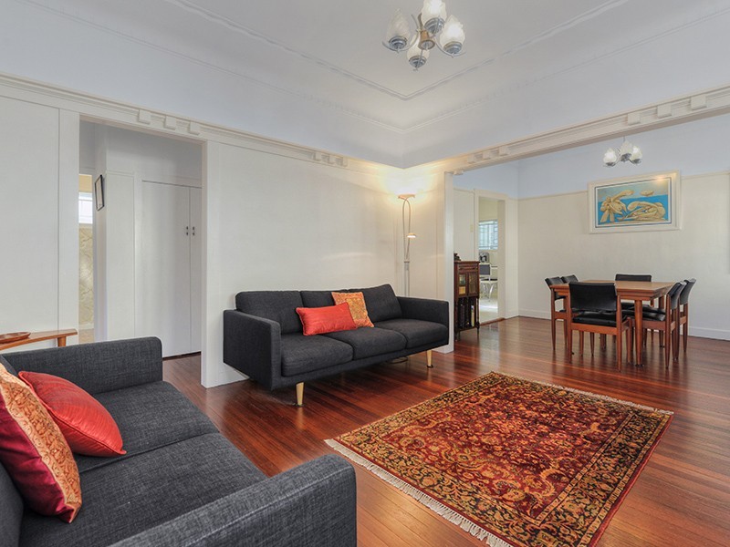 25 Stirling Street, Gordon Park QLD 4031