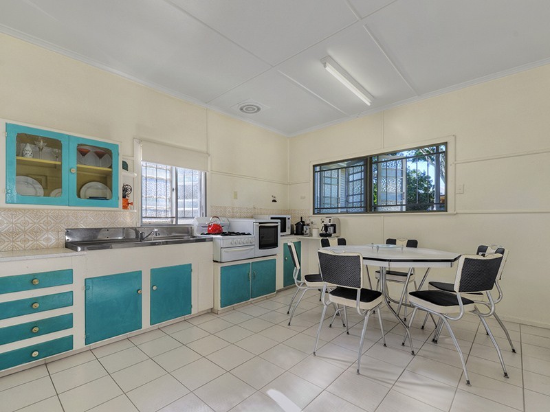 25 Stirling Street, Gordon Park QLD 4031