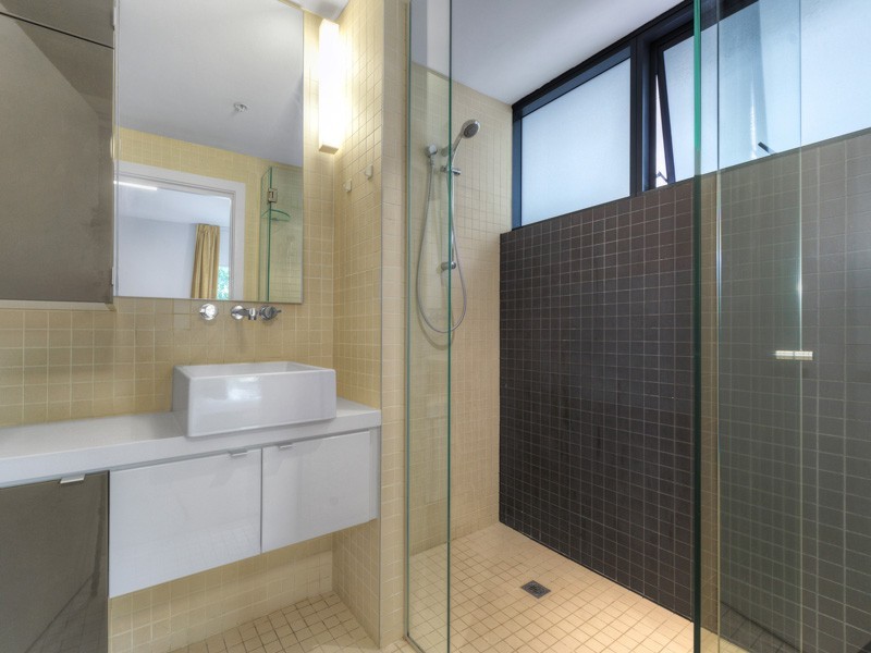 002/107-109 Astor Terrace, Spring Hill QLD 4000