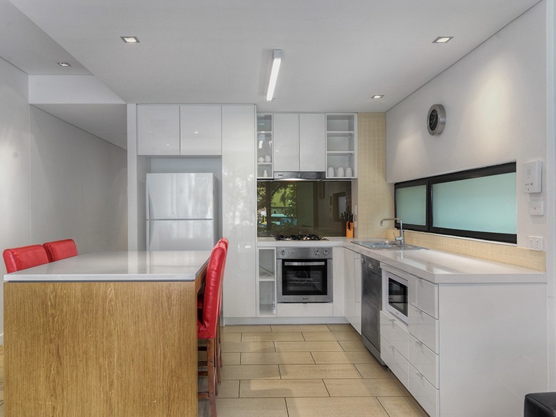002/107-109 Astor Terrace, Spring Hill QLD 4000