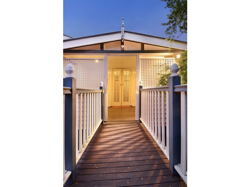 29 Tenth Avenue, Windsor QLD 4030