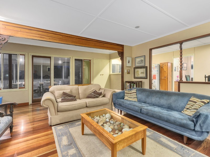 8 Dorkay Street, Stafford Heights QLD 4053