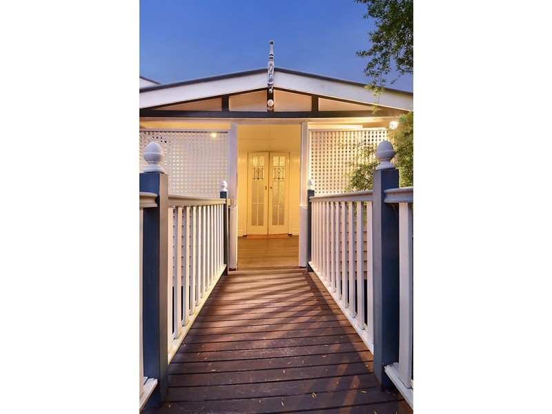 29 Tenth Avenue, Windsor QLD 4030