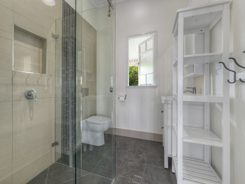 7 Mina Parade, Newmarket QLD 4051