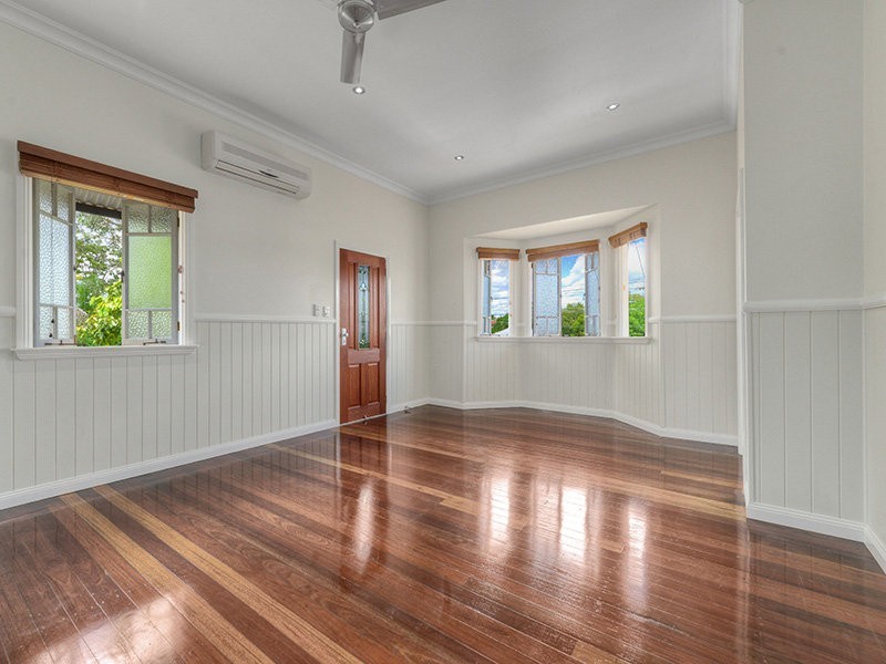 7 Mina Parade, Newmarket QLD 4051