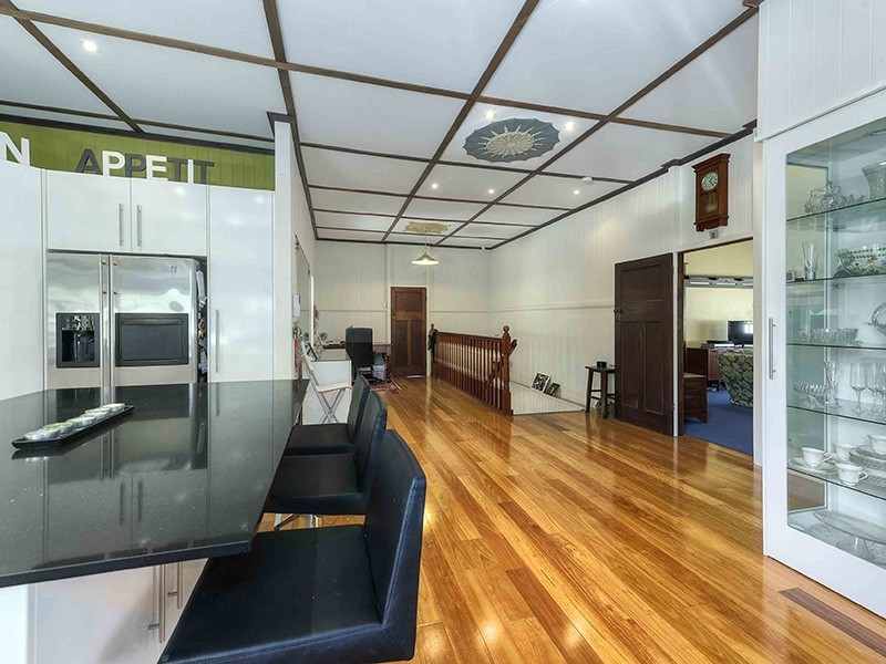 64 Lanham Avenue, Grange QLD 4051
