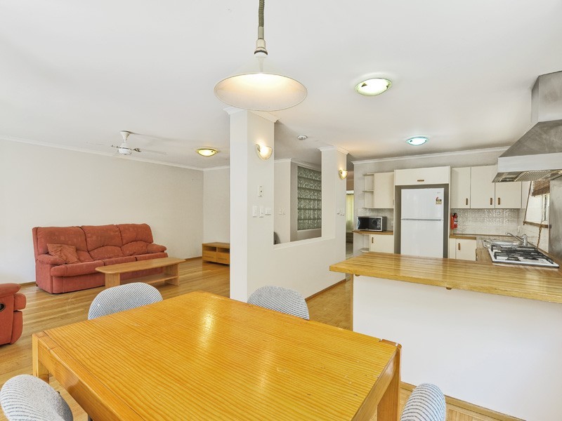 15 Crawford Avenue, Stafford QLD 4053