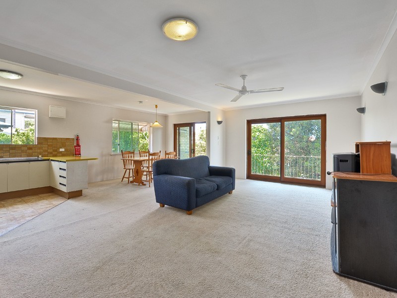 15 Crawford Avenue, Stafford QLD 4053