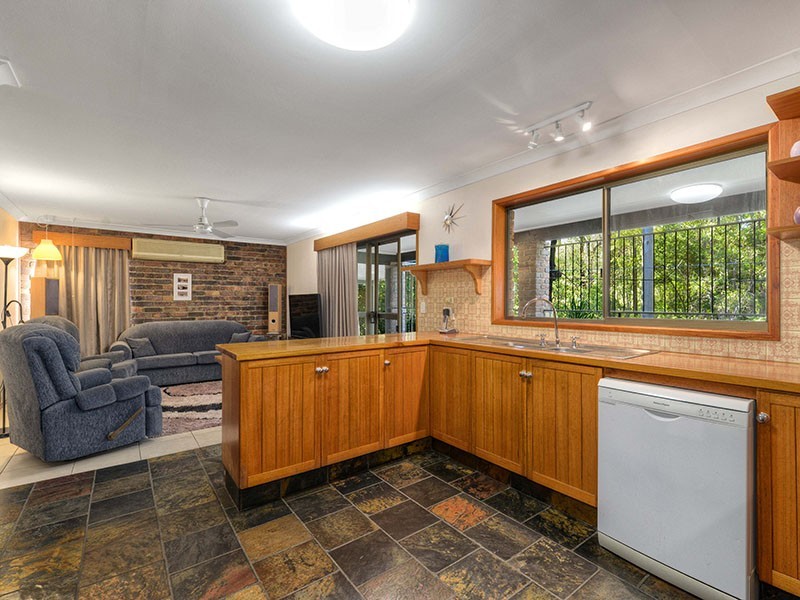 67 Corrofin Street, Ferny Grove QLD 4055