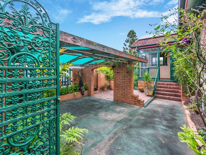 8 Wilgarning Street, Stafford Heights QLD 4053