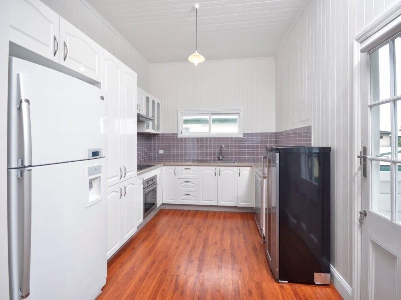 27 School Street, Hendra QLD 4011