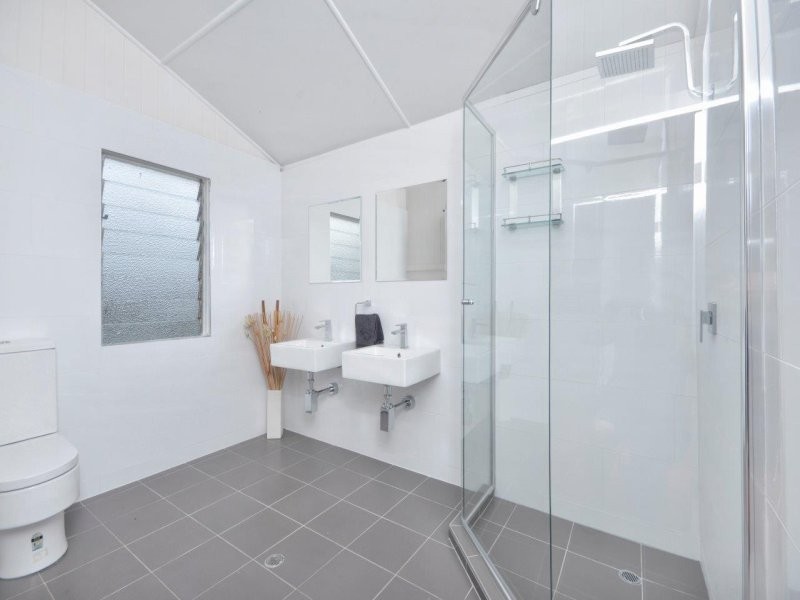 27 School Street, Hendra QLD 4011