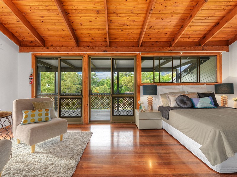 25 The Drive, Bardon QLD 4065