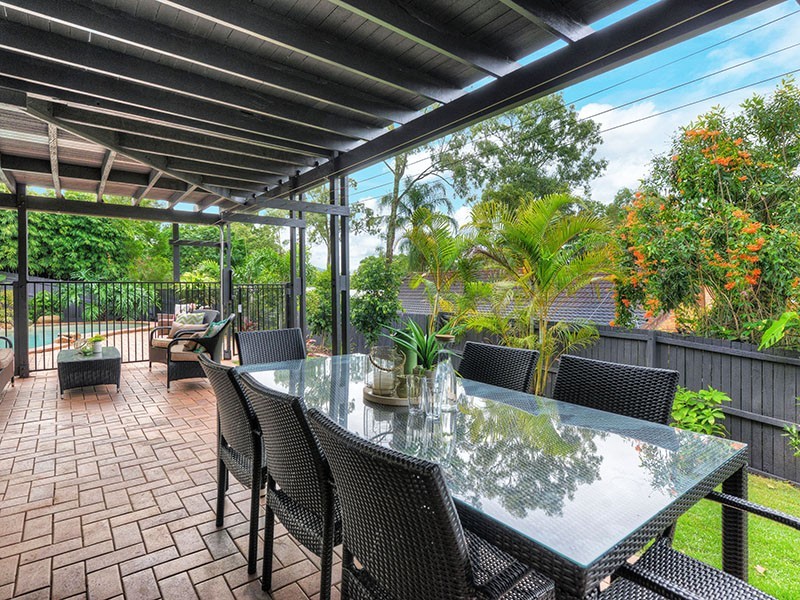 25 The Drive, Bardon QLD 4065