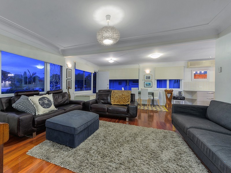 17 Caronga Street, Wavell Heights QLD 4012