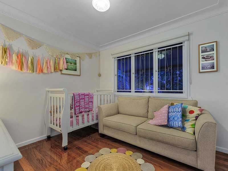 17 Caronga Street, Wavell Heights QLD 4012