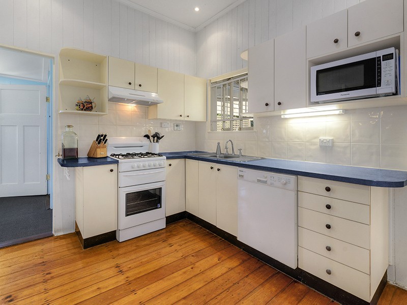 63 Seventh Avenue, Kedron QLD 4031