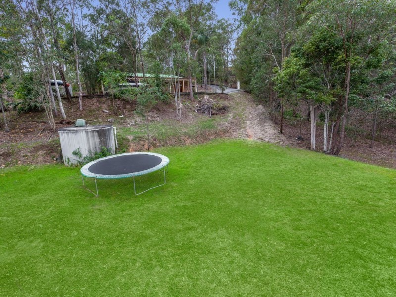5 Hoare Court, Bunya QLD 4055