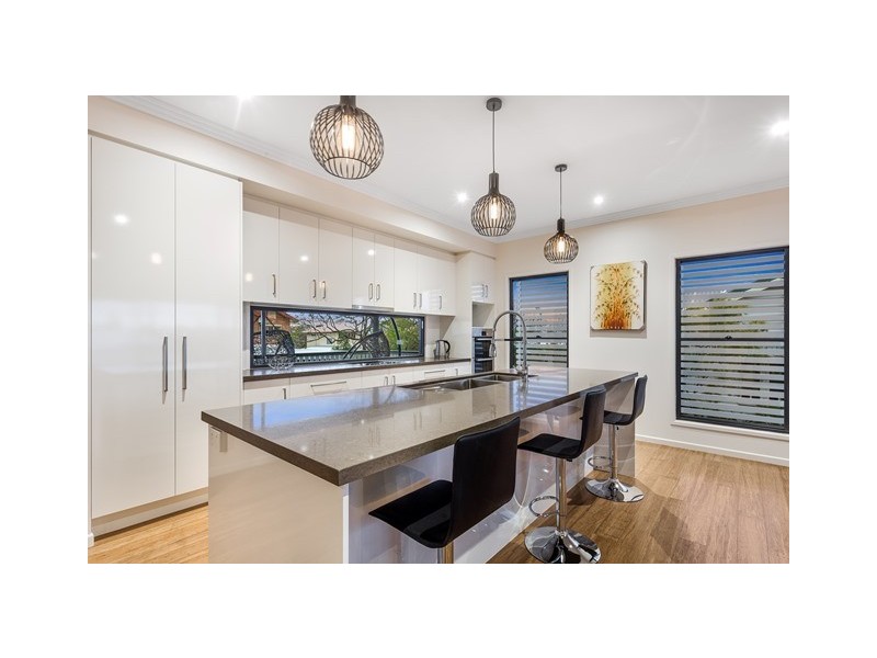 25 Thomas Street, Grange QLD 4051