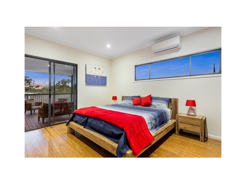 25 Thomas Street, Grange QLD 4051