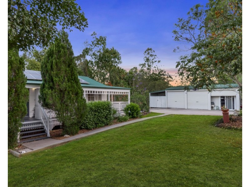 10 Weston Drive, Bunya QLD 4055