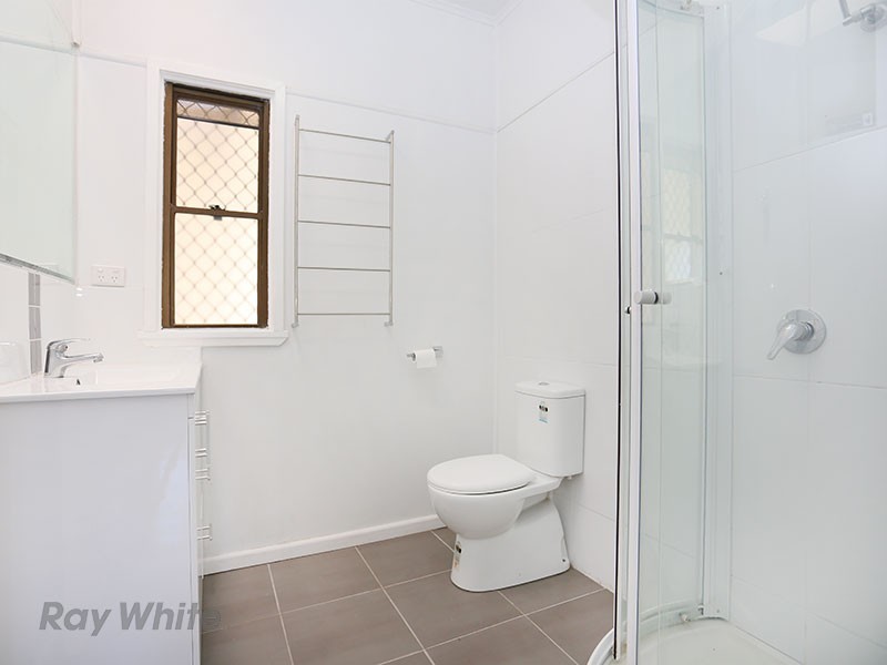 16 Hoolan Street, Stafford QLD 4053