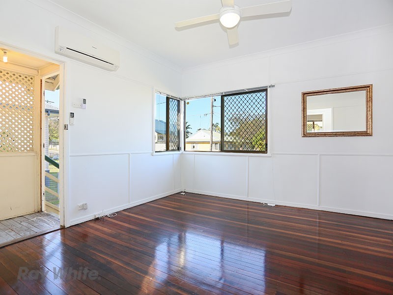 16 Hoolan Street, Stafford QLD 4053