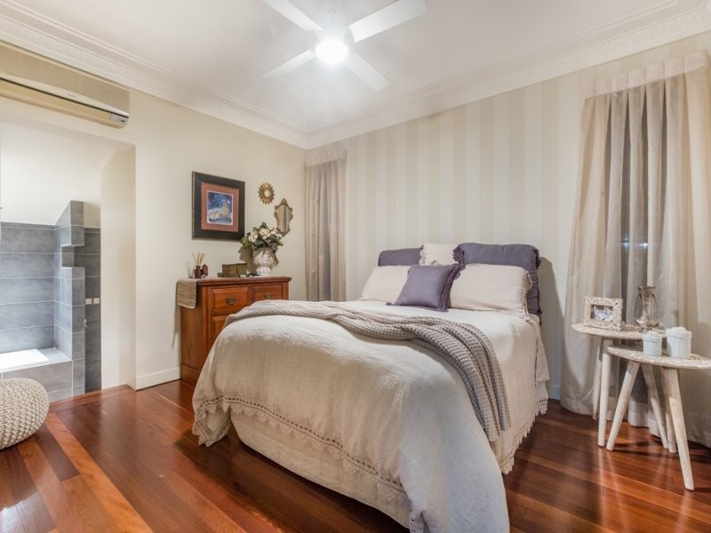 7 Agincourt Street, Grange QLD 4051