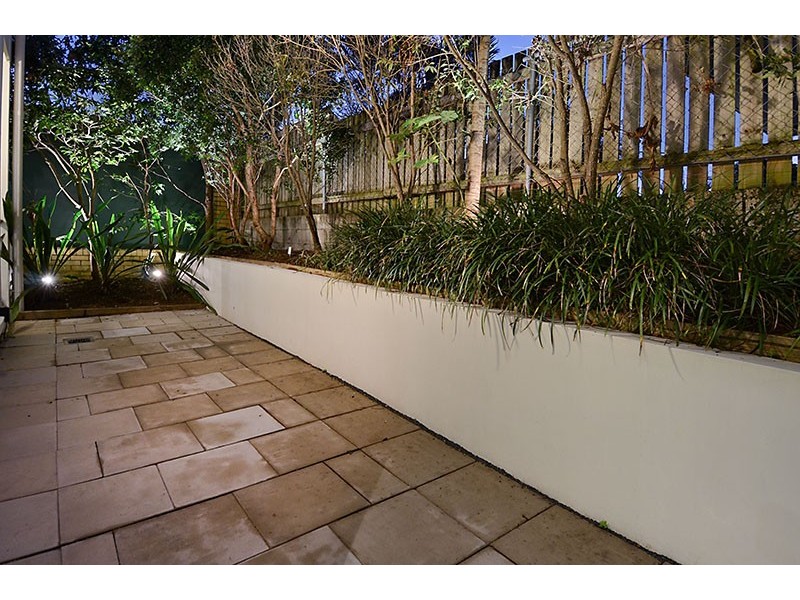 25 Highland Street, Gordon Park QLD 4031