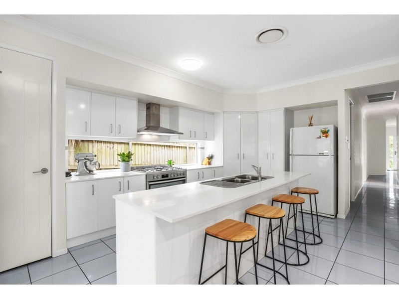 16 Ainslie Street, Alderley QLD 4051