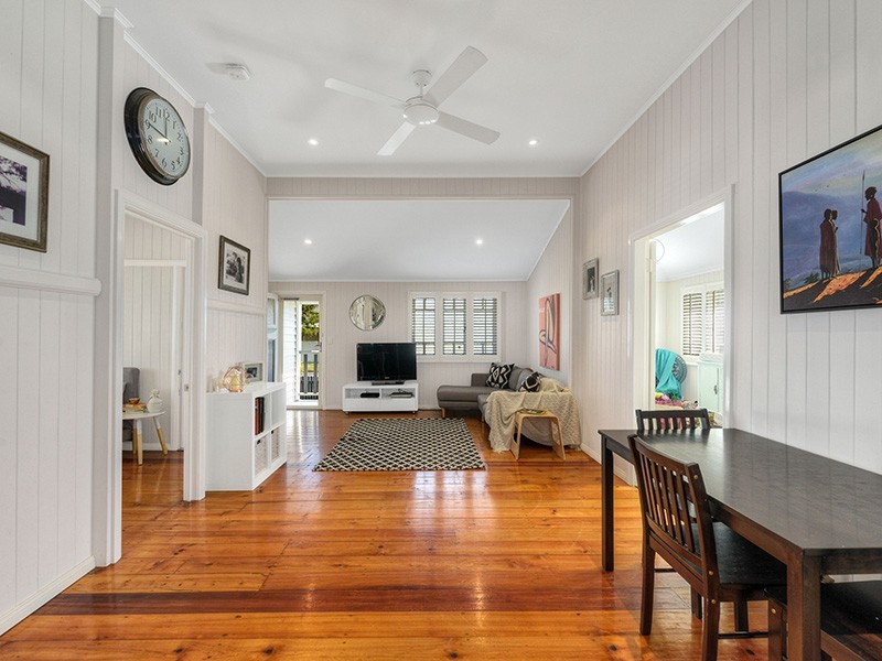 27 Montrose Street, Gordon Park QLD 4031