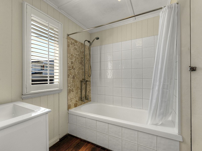 27 Montrose Street, Gordon Park QLD 4031