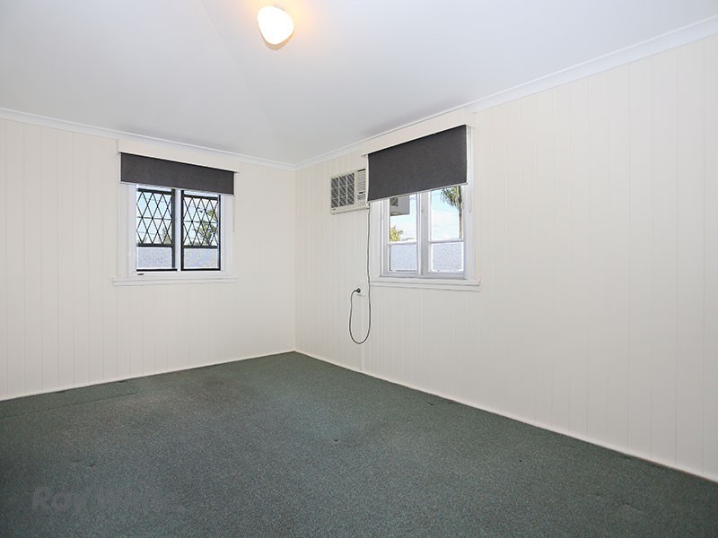 28 Clifford Street, Stafford QLD 4053