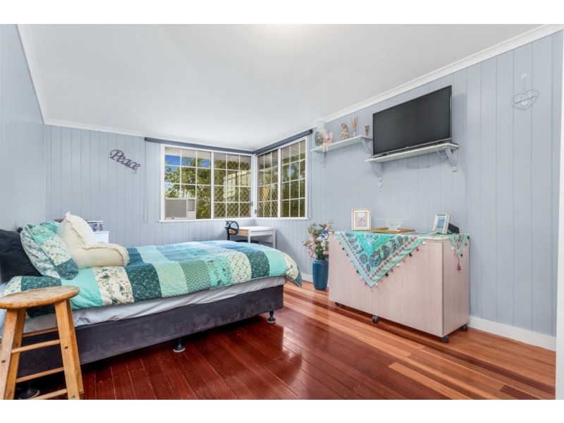 76 Hamilton Road (Driveway off Ennor Street), Wavell Heights QLD 4012